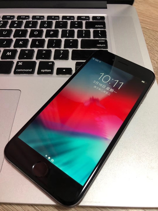 iPhone6 苹果5s 6s 7代工作备...