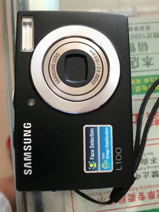 三星相机L100 电池坏了丶带2G内存卡，...
