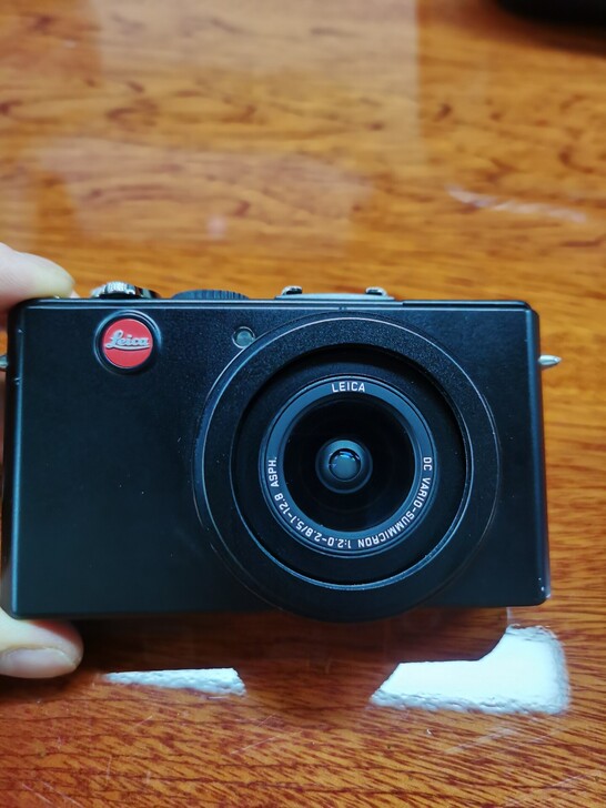 徕卡D-lux4 卡片机,9成新,功能正常...