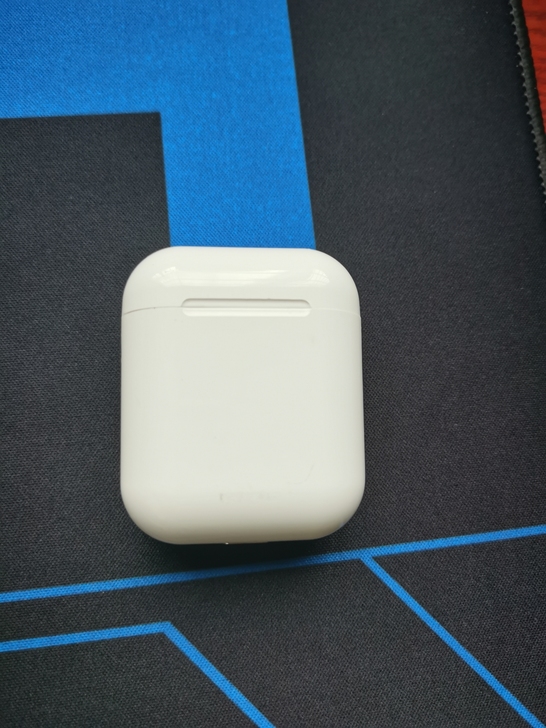 苹果通用耳机 因买了新耳机,旧耳机便宜出...