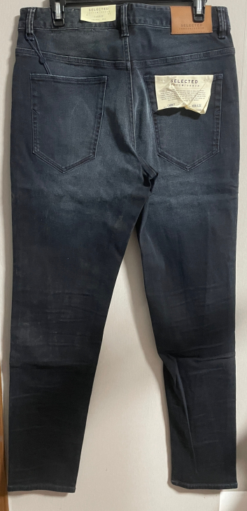 思莱德男牛仔裤，175M 32码，未穿未下...