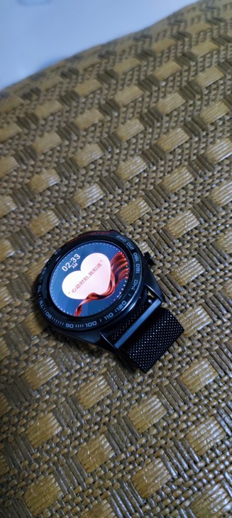 华为荣耀手表，低价出售，喜欢的可以关注