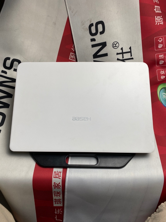 15寸8g神舟战神轻薄笔记本电脑i5八代1...