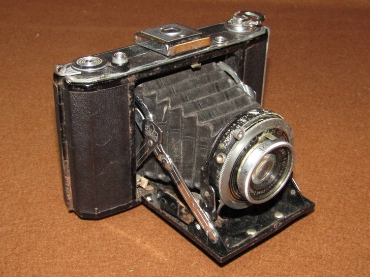 老旧莱卡古董相机