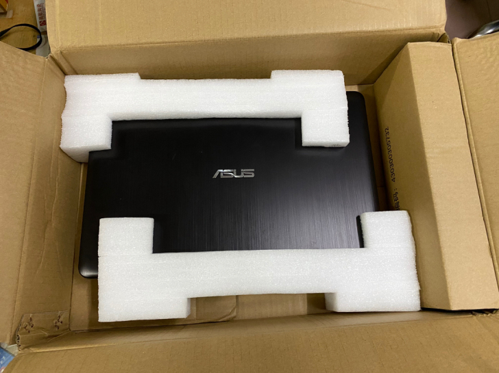 华硕15.6英寸 i3-6006 4G 1...