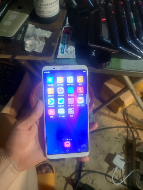 oppor11s，4+64GB，换过国产屏...