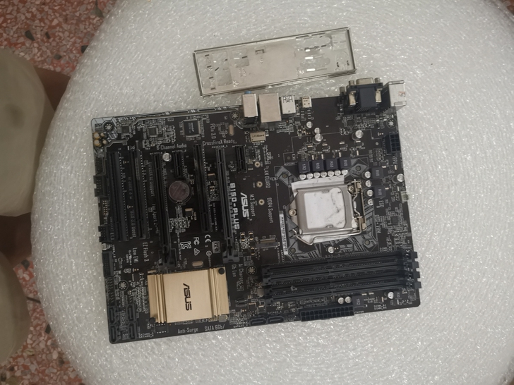 华硕b150 plus主板