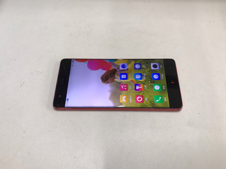 努比亚Z17 6G+64G屏完好骁龙835...
