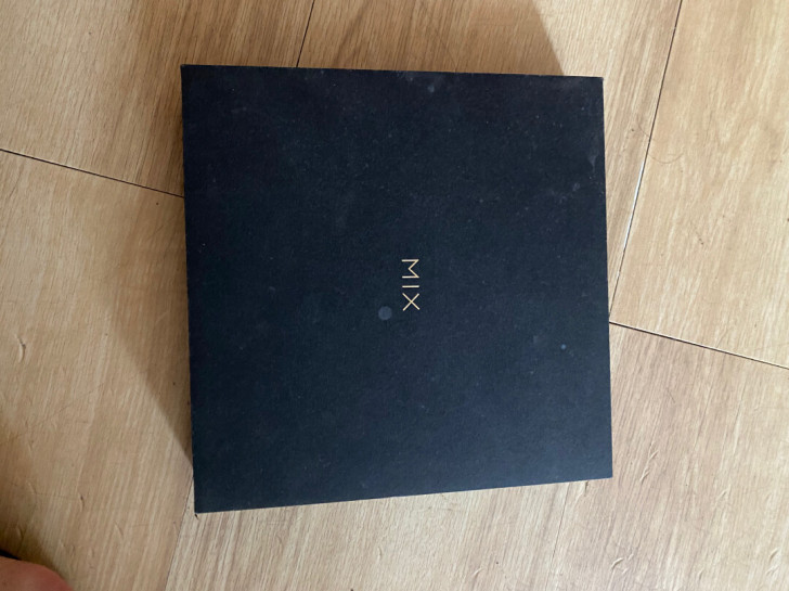 小米mix2s 6+128 最后一张图上有...