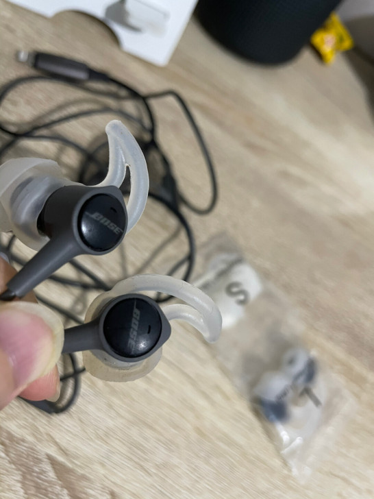 BOSE soundtrue ultra苹...