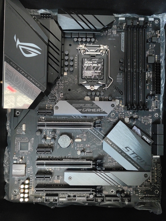 华硕ROG STRIX Z390-E GA...