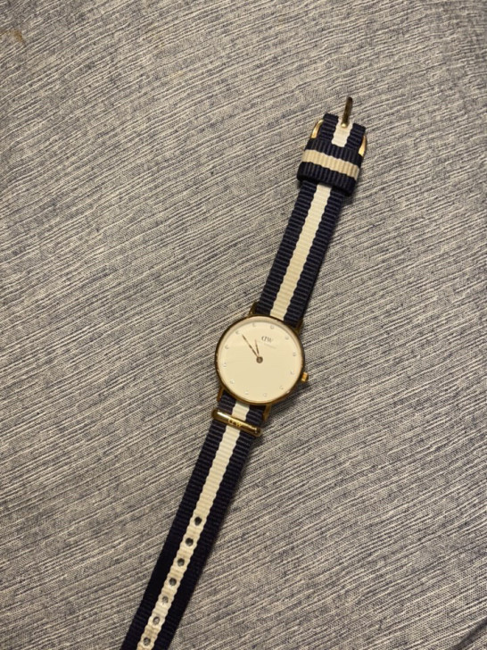 dw的表 不怎么戴  低价卖出