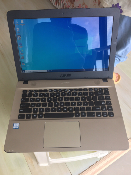 华硕 ASus A441u笔记本电脑，18...