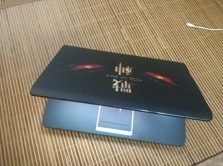 神舟战神大屏独显双硬盘游戏办公学习笔记本电脑