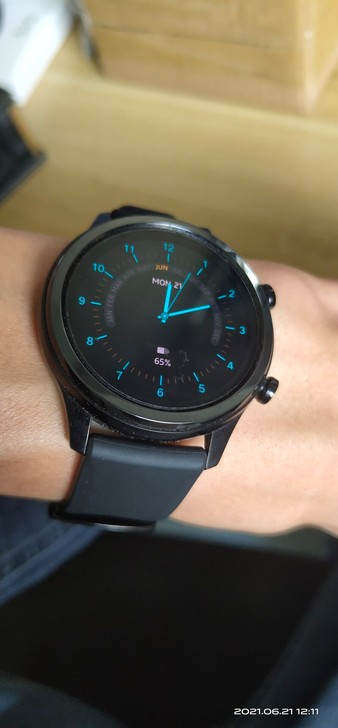 vivo手表42mm，99新，功能一切正常...