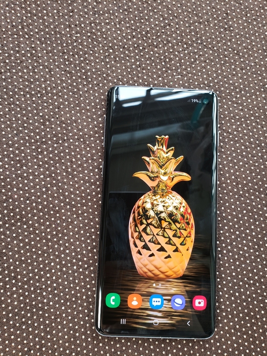 个人自用，几乎全新三星s10原装曲面屏手机...