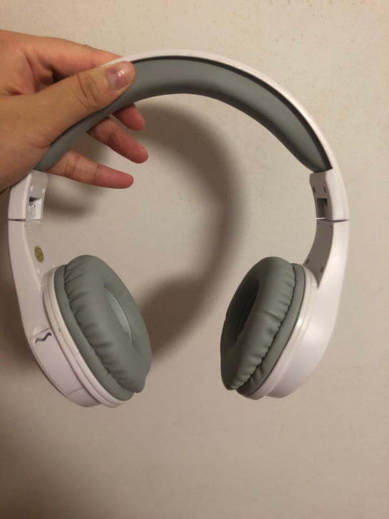 四级英语听力耳机，只用过一次，有说明书