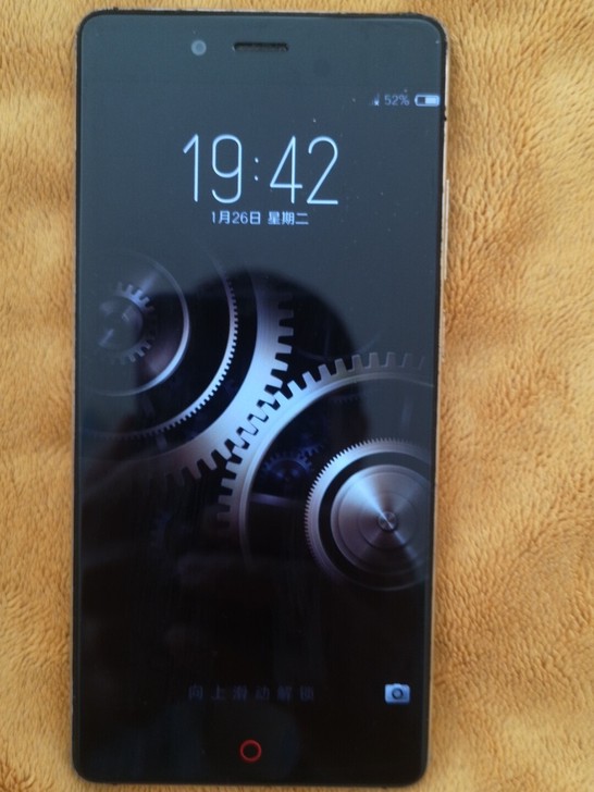 努比亚11,曾经的旗舰手机。高通骁龙820...