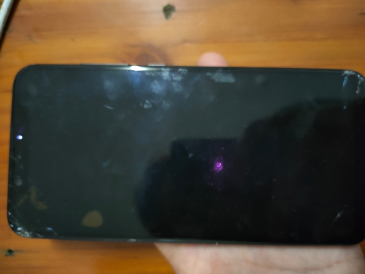 小米8手机，手机屏幕坏，打电话可以打进去，...