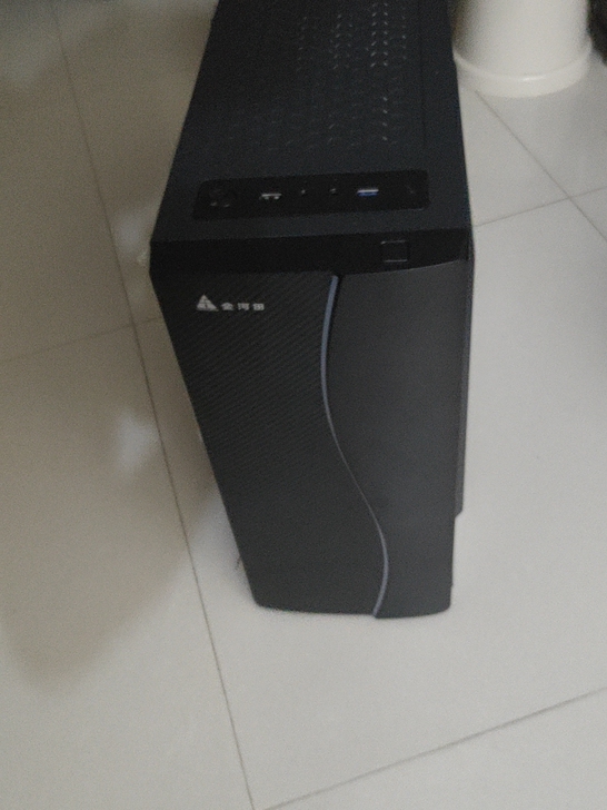 金和田侧透机箱前面带rgb灯条,汕尾城区自...