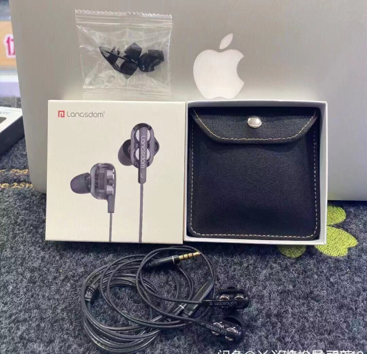 全新未拆封兰士顿D4耳机 某东自营店卖59...