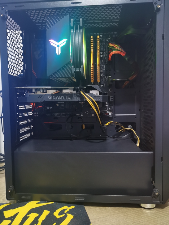 i5 10400f+技嘉1660 6g显卡...