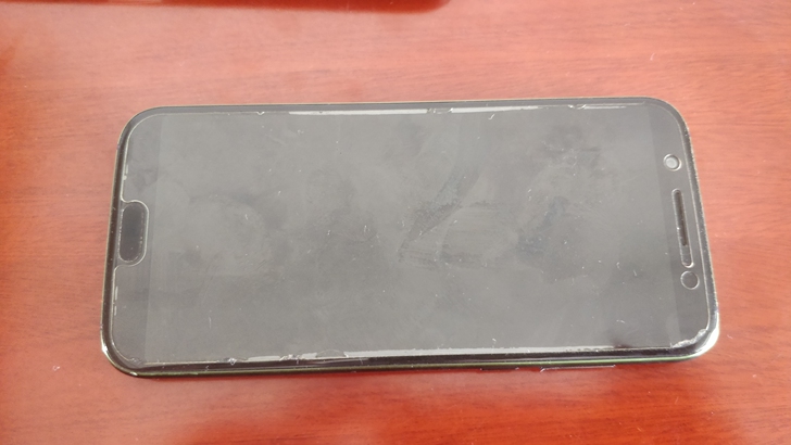 出手一个自用黑鲨手机，8+128，新旧程度...