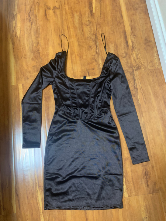 几乎全新的衣服便宜出啦白菜价！ 裙子背心短...