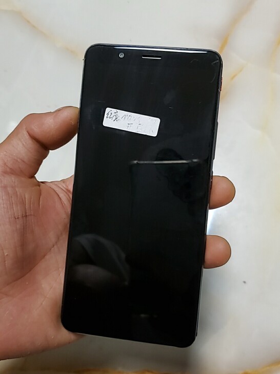 努比亚红魔Mars手机，开机，屏坏！