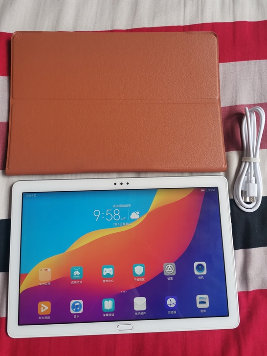 荣耀平板5  插卡版  10寸大屏幕