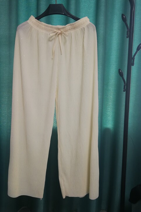 粉丝福利!好质量米白色阔腿裤15元/件,单...