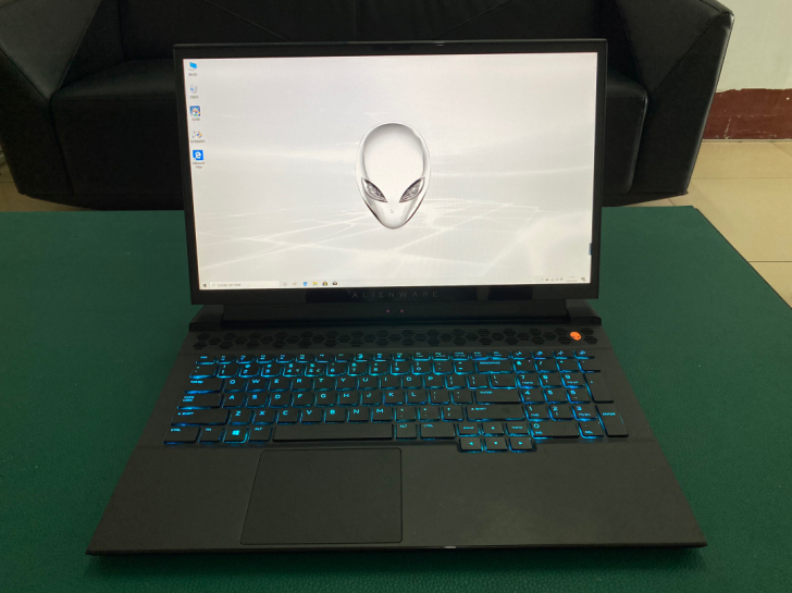 外星人M17R2笔记本