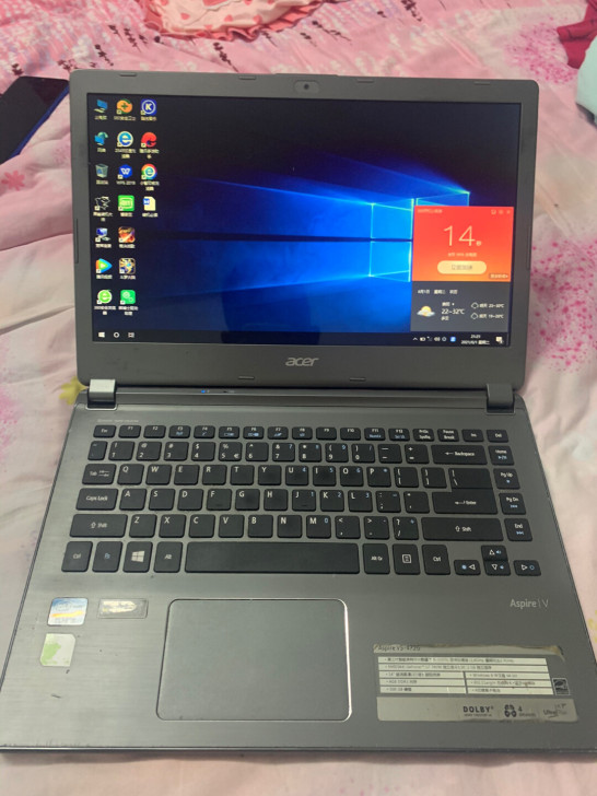 宏基笔记本开机好的，成色如图，内存8g，硬...