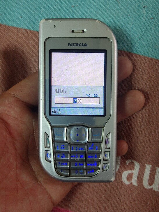 出一个诺基亚6670经典柳叶机