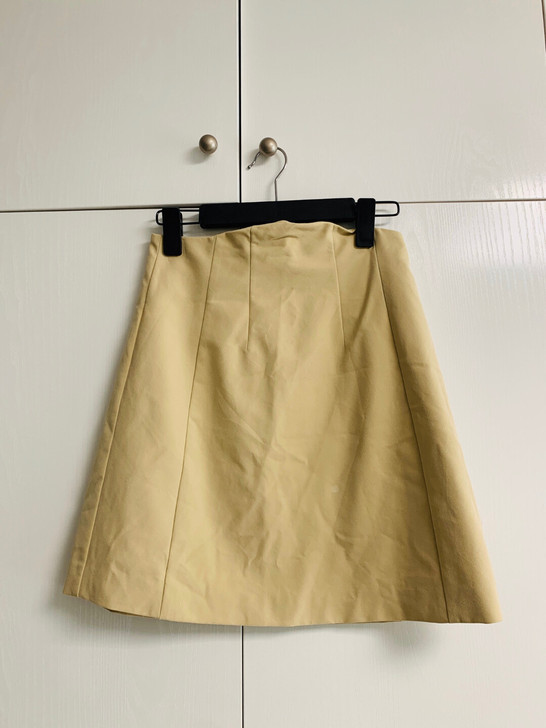 香槟色  裙子 A字廓形，高腰遮肉神器，可...