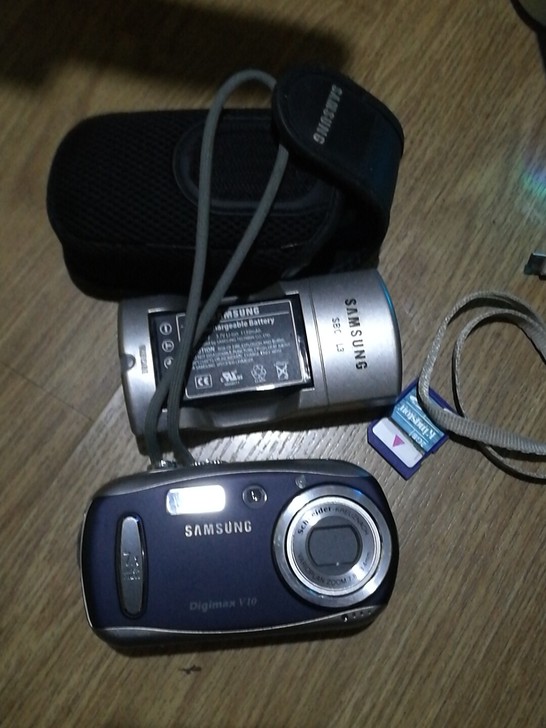 三星SAMSUNG V10数码相机，电池不...