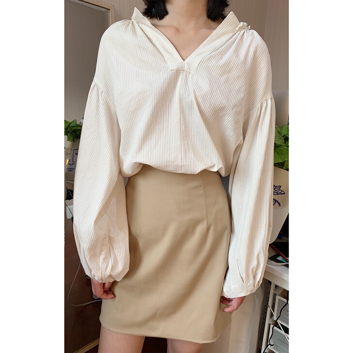 卡其色高腰半裙