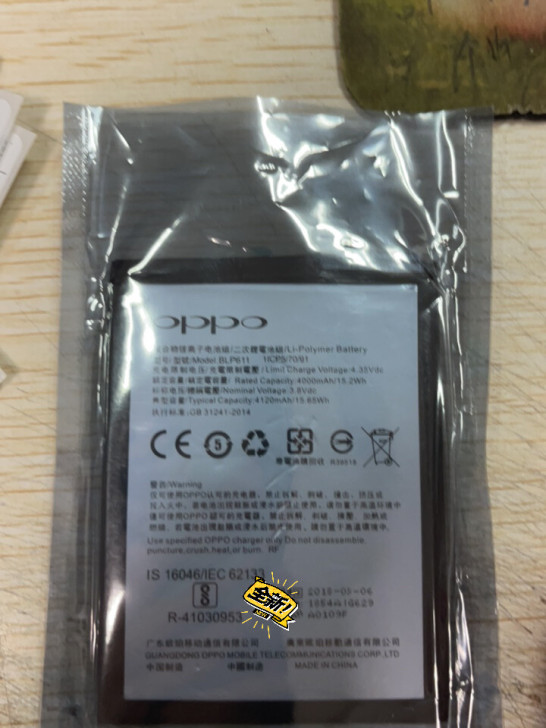 OPPO R9PLUS手机使用电池，全新。...