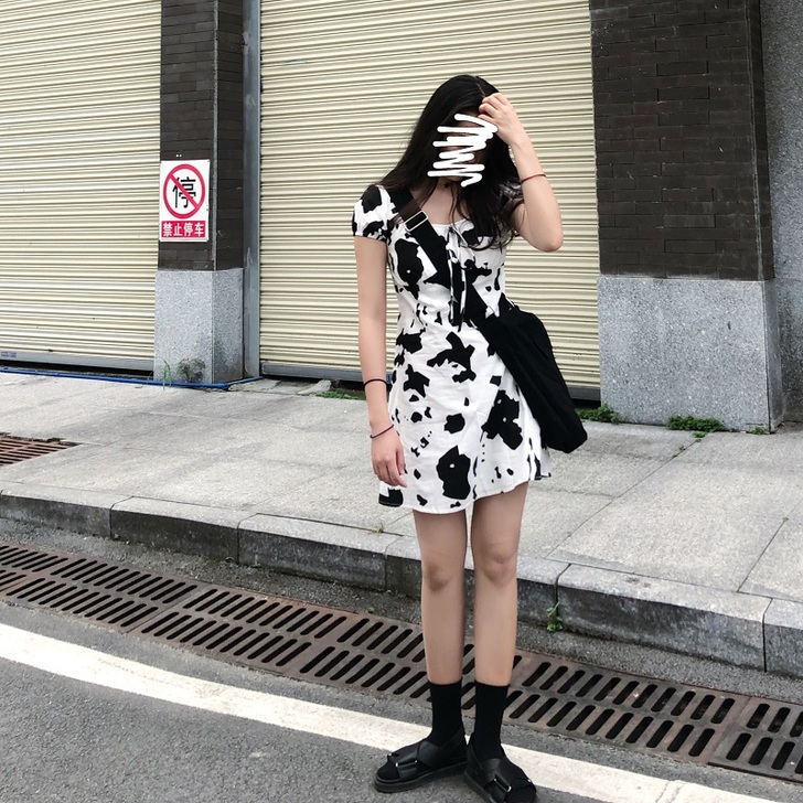 浪漫向晚本期宝藏性感可爱小奶牛连衣裙少女露...