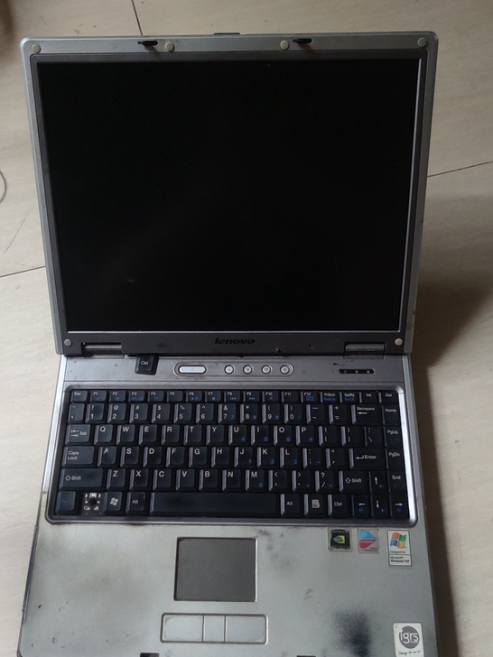 联想笔记本电脑，老早以前的联想笔记本，仓库...