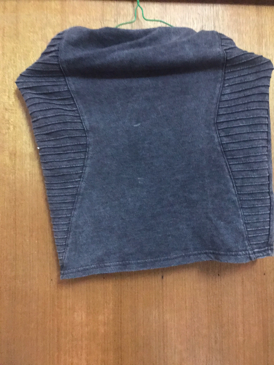 四件短裙40元均为hm 送吊带