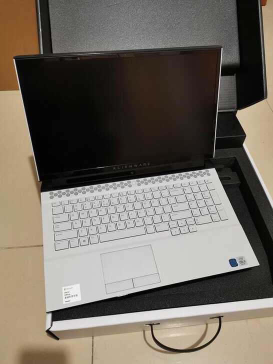 2020版 外星人51m r2 a51m ...