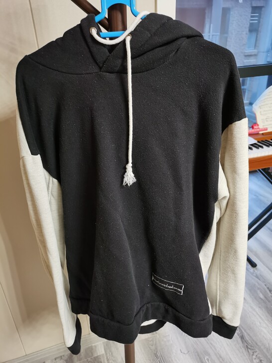 网红款男士连帽卫衣，卖家180体重72，衣...