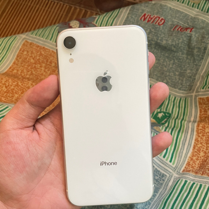苹果iPhoneXR 128g美版无锁黑解...