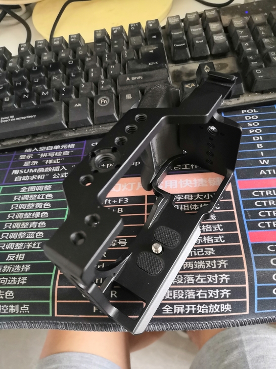 6400单反,全新未使用,朋友送的,喜欢的...