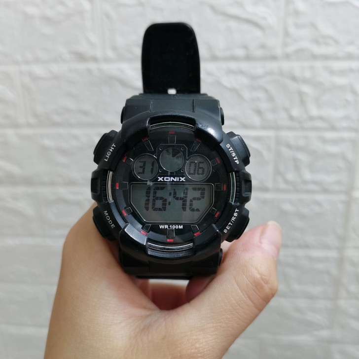 精细牌电子表 原价195