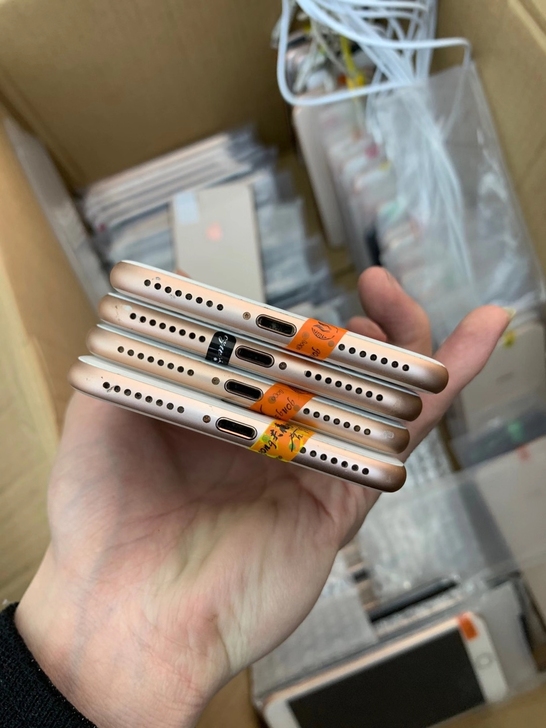 苹果8Plus，256G，移动联通4G，靓...