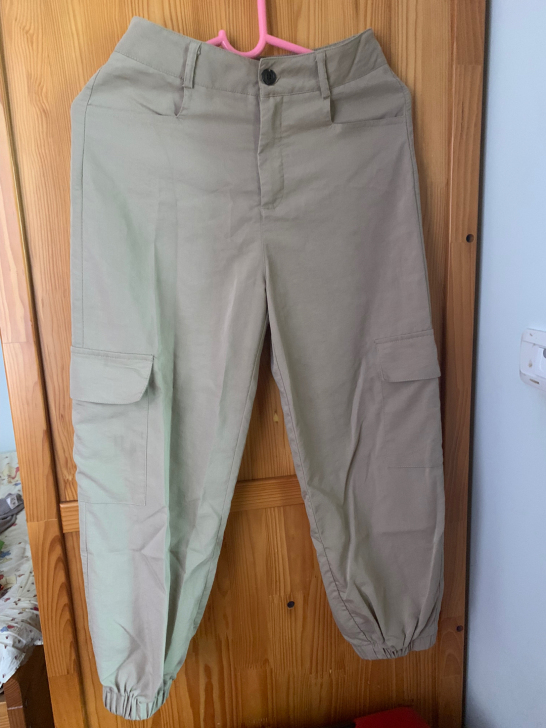 卡其色工装裤，MCC，面料超级舒服，显腿细...