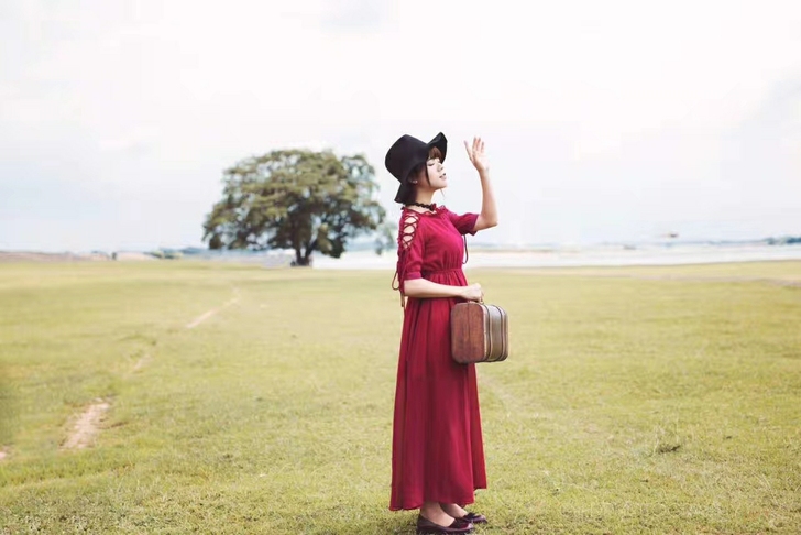 度假风沙滩风红裙长裙