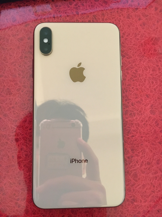 苹果xsmax。自用手机，因为要换手机，低...